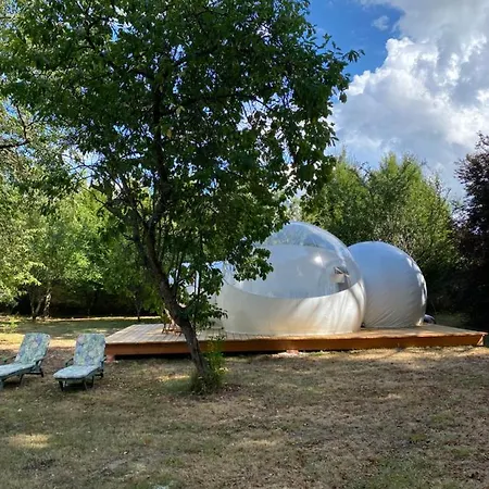 Роскошный шатер Routedesbulles Montabert Montaulin